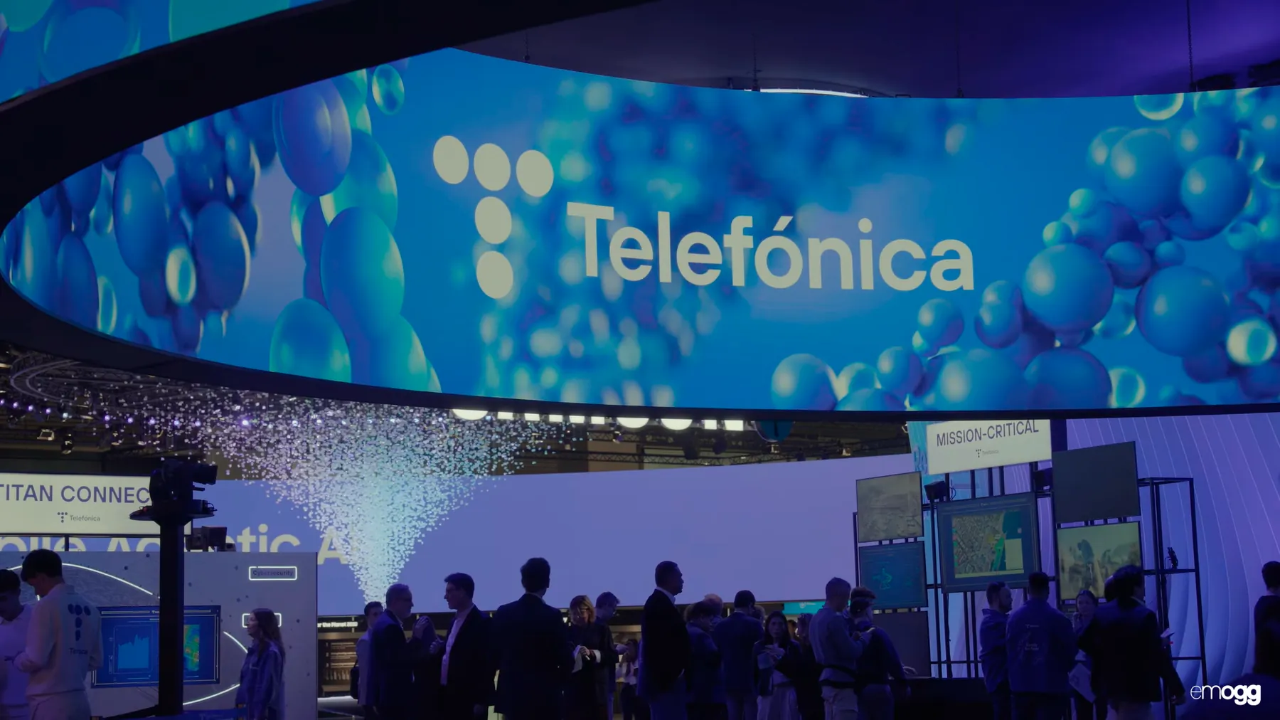 Stand de Telefónica en el MWC 2026, producido por Experientia